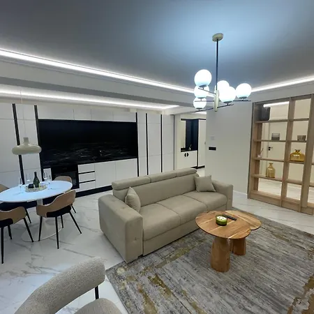 Apartament 3 Lux Baneasa アパート *